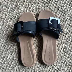 Reef Women's Black and Tan Slide Sandals